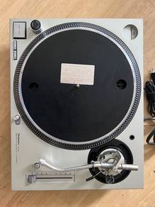 TECHNICS SL1200 MK3D turntable lp vinyl records