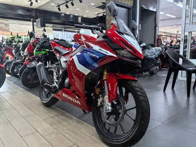 Honda CBR150R