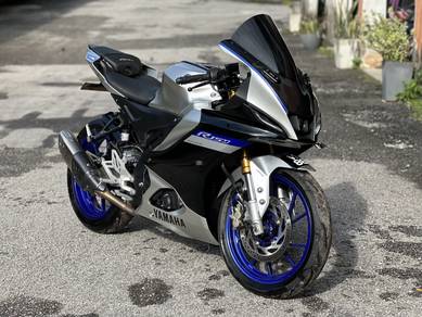 Yamaha R15