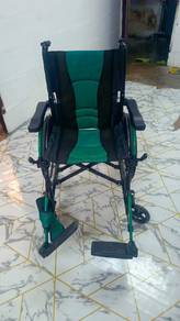 Kerusi Roda Dan Tongkat