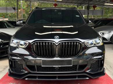 BMW X5 xDRIVE45e M SPORT in Desa Petaling, KUL