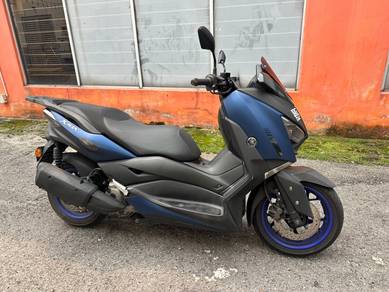 Yamaha XMAX