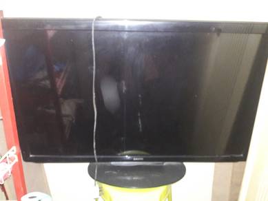 Tv full hd ( baca dulu di bawah )