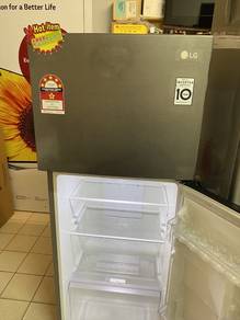 LG Inverter Refrigerator -Terpakai 5Ag2n1