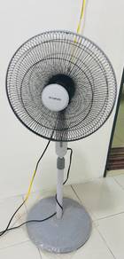 Khind standing fan