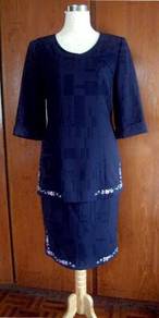 SET Skirt and Blouse with Embroidery - Size 9