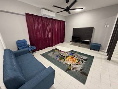 Condominium For Rent in Garden City Straits