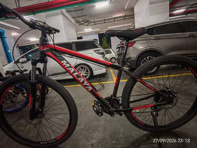 Mountain bike 29 inch, 27 speed  Altus. 