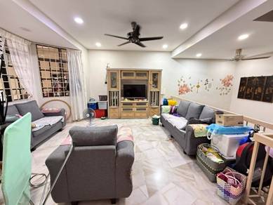 2.5-storey Terraced House For Sale in Ampang,SGR