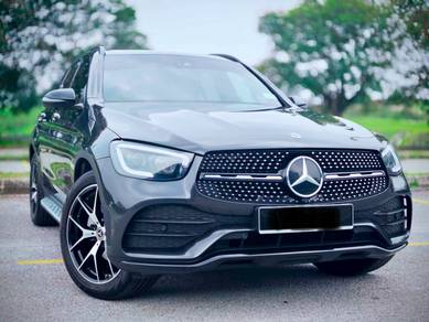 Mercedes Benz GLC300 300 4MATIC AMG LINE in Sungai Besi, KUL