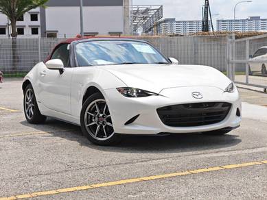 2021 Mazda Roadster S LEATHER PACKAGE