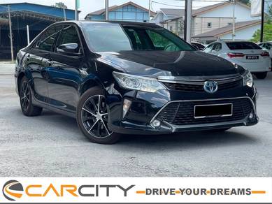 Toyota Camry HYBRID LUXURY in Kajang, SGR