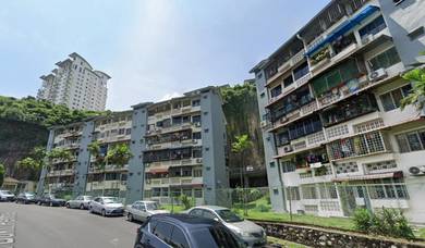 Apartment For Sale in Mutiara Court