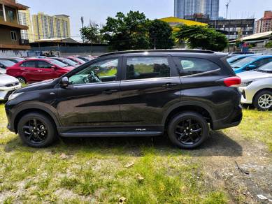 Perodua Aruz AV in Kampung Baru, KUL