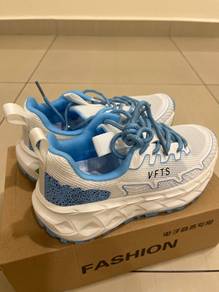 Unisex Fashion Casual Sneakers (New)