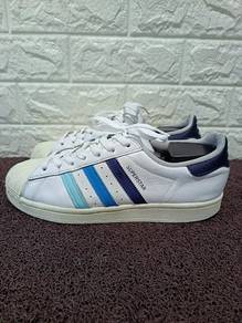 Uk8.5 Adidas Superstar Sneakers