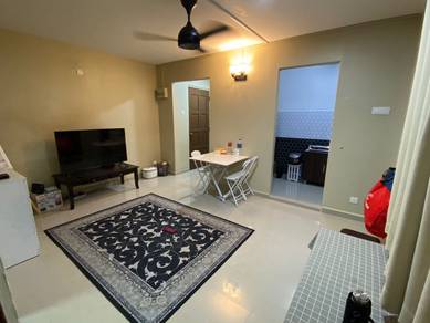 Flat For Rent in Kelumpuk Pinang