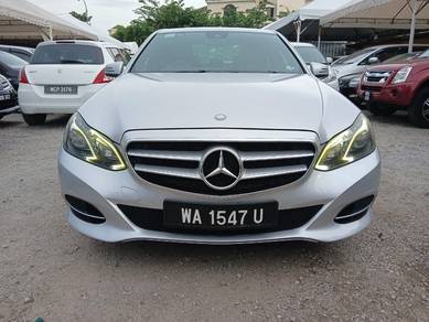 Mercedes Benz E200 200 AVANTGARDE (CKD) in Ampang Hilir, KUL