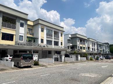 Townhouse For Sale in Puchong,SGR