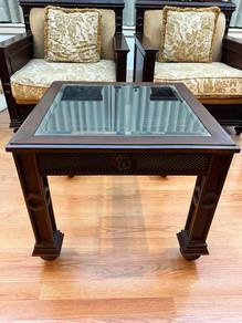 Coffee table wood and glass