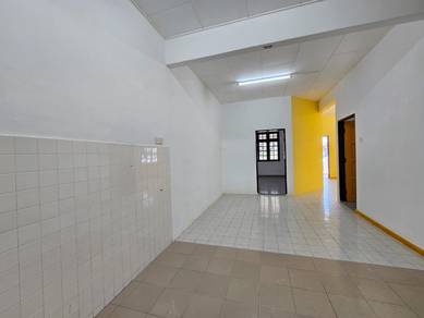 1-storey Terraced House For Sale in Cheng,MLK