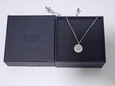 Stray kids official merch lee know necklace