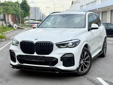 BMW X5 xDRIVE45e M SPORT in Desa Petaling, KUL