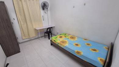 Room in Jelutong, PNG