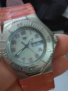 Lady sport diver watch