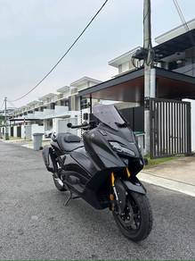 Yamaha TMAX