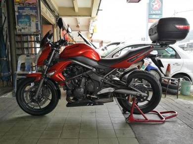 Kawasaki ER-6n