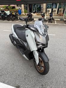 Yamaha XMAX