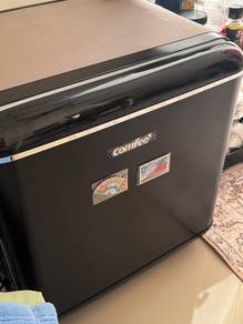 Comfee Mini Fridge like new condition