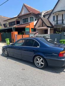 BMW 523i 23i (CBU) in Ampang, KUL