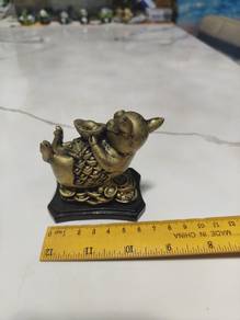 lucky charm pig zodiak 