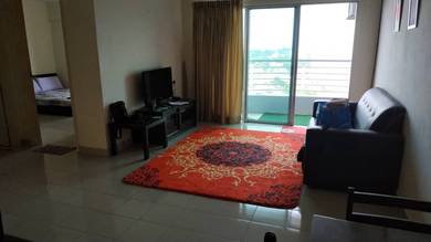 Condominium For Rent in University Place (Plaza Ivory)