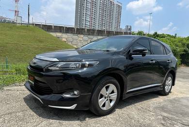 Toyota Harrier PREMIUM ADVANCE PACKAGE in Salak Selatan, KUL