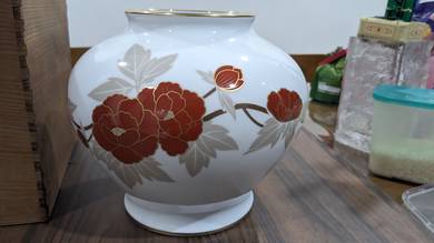 Vintage okura art china porcelain vase