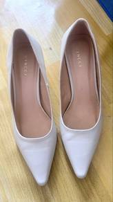 cream shoes