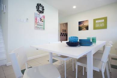 Condominium For Sale in Grace Ville