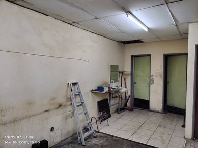Room in Puchong, SGR