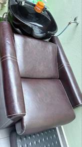 hair wash basin leather and free chair to sit