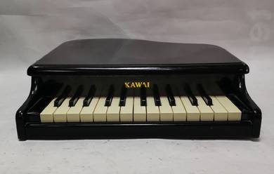 KAWAI Mini Grand Piano 32 Key Toy Piano Black Made