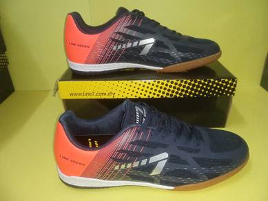 ITEM BARU_Kasut Sukan Futsal LINE 7 size 9uk