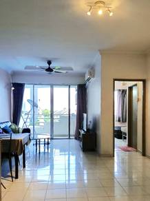 Condominium For Rent in N-Park Condominium