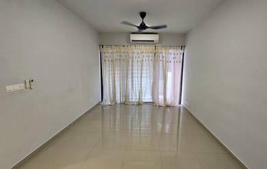Apartment For Sale in Admiral Residences