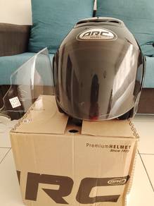 Arc helmet like new with visor and box 