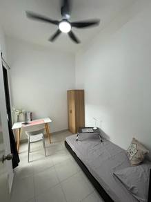 Room in Sentul, KUL
