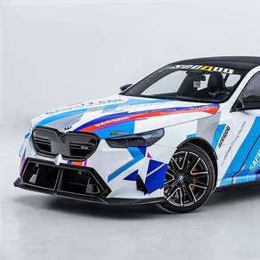 BMW M5 G90 Dry Carbon Fiber Aerokit SOOQOO Style