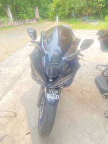 Yamaha R15